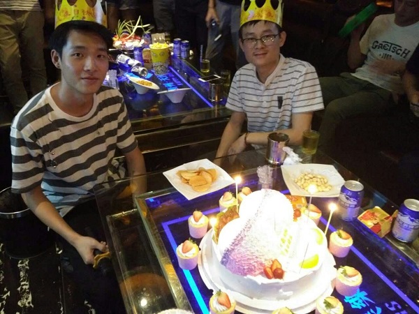 APP软件开发公司大食会和生日会那些事