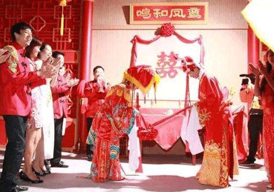 开发婚庆策划APP帮助新人出谋划策--开发制作app的公司91直播
