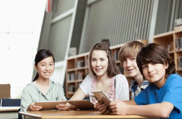 开发校园通app能打造什么服务？_广州APP开发公司91直播
