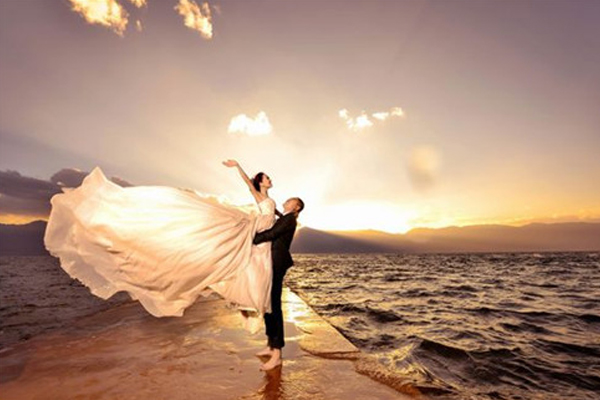 婚纱旅拍app软件定制开发婚纱照也能拍出新的感觉--app软件公司91直播
