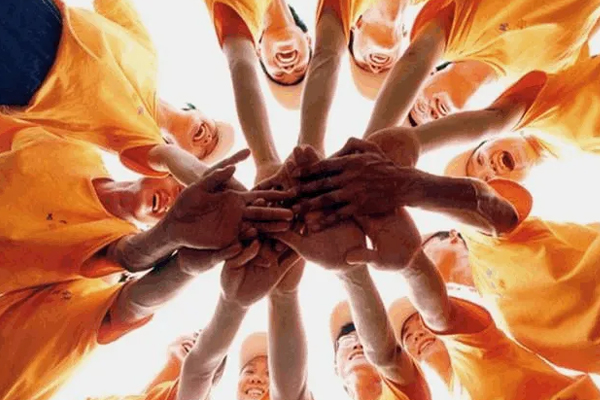 广州APP开发软件公司消暑团建--手机软件开发91直播
