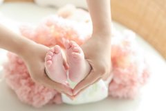 母婴软件APP制作陪伴宝宝成长 | 2025完整功能清单与开发指南